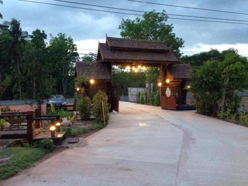 Burilamplai Resort in Thung Yai