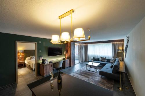 Superior One Bedroom Suite with Eiger view