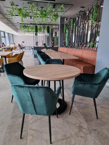 餐廳, WERK Hotel & SPA in 胡內多阿拉