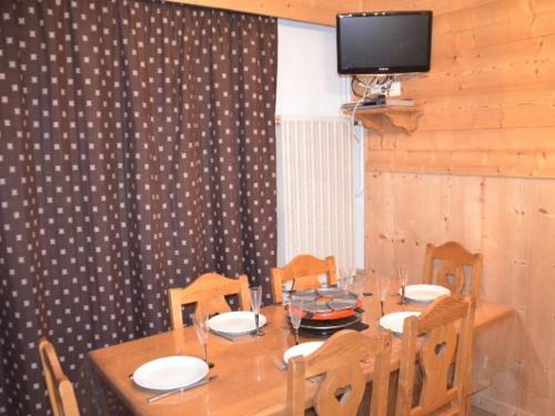 Appartement Les Menuires, 2 pièces, 6 personnes - FR-1-452-96