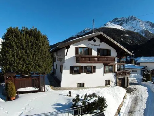 Gaestehaus Tirolergruss in Pettneu am Arlberg, Österreich