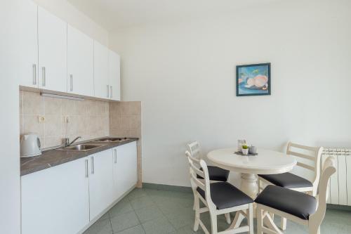 Palma Apartments - image 13