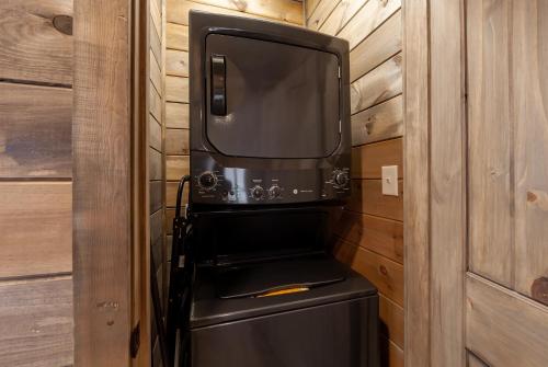 The Gathering Place cabin - image 3