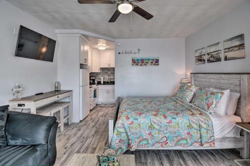 Virginia Beach Getaway on Boardwalk with Pool!
