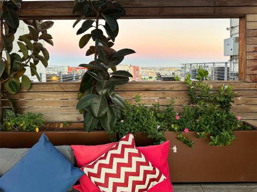 Fashion Loft 2 bedroom Downtown, Los Angeles (photo 4)
