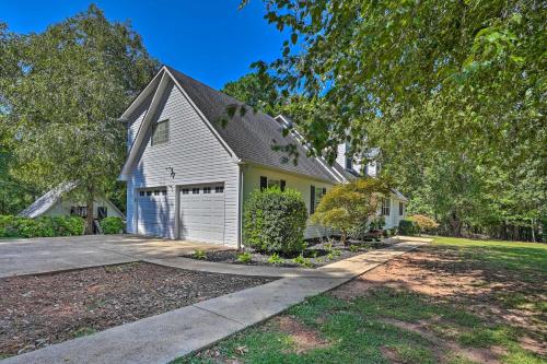 Central Villa with Game Room and Deck - Near Lakes!