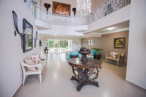 Impresionante villa con piscina Metro Country Club in Juan Dolio