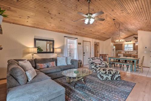 Lush Garfield Cabin with Community Pool and Lake! in Garfield, USA