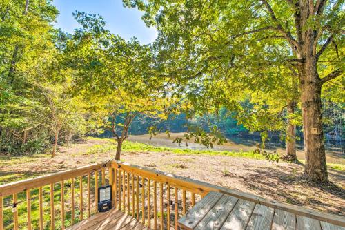 Quiet Atlanta Getaway - 16 Mi to Downtown! in Sandtown-Délkelet-Atlanta