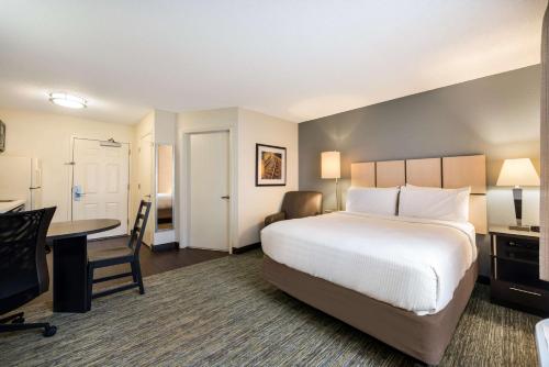 Sonesta Simply Suites Hampton