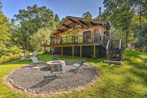 High Falls Restorative Cabin in the Woods!