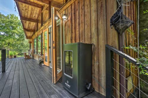 High Falls Restorative Cabin in the Woods!