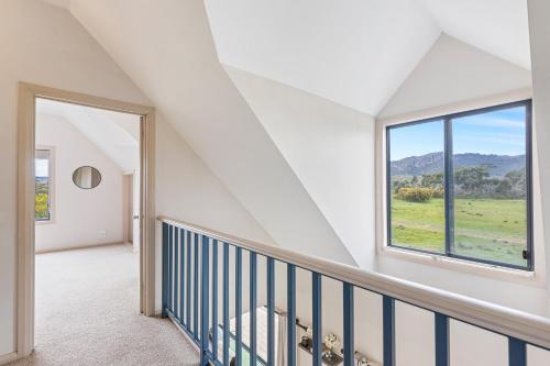 Kilátás, Morningside farm house with Mountian views... in Wartook