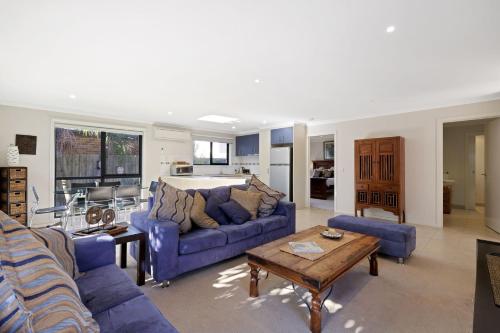 Three-Bedroom Townhouse image 8