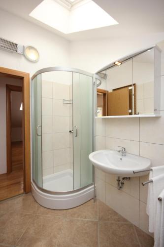 Apartment Artatore 8022d - image 9