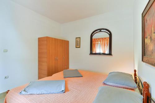 One-Bedroom Apartment with Terrace image 8