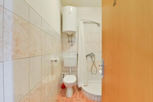 One-Bedroom Apartment with Terrace image 6
