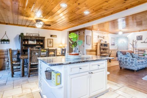 Entertainment Oasis in Sugarloaf, USA