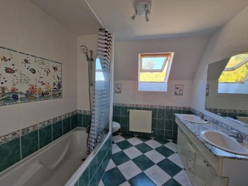 Holiday Home Plouégat-Guérand - BRE05042-F