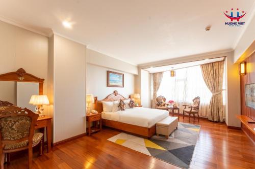 Huong Viet Hotel Quy Nhon - Beachfront