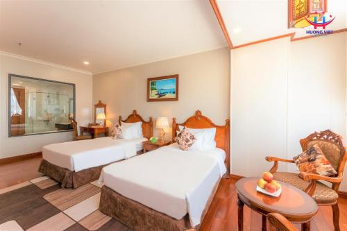 Huong Viet Hotel Quy Nhon - Beachfront