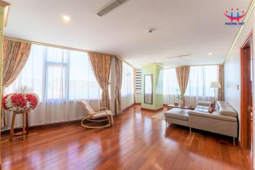 Huong Viet Hotel Quy Nhon - Beachfront