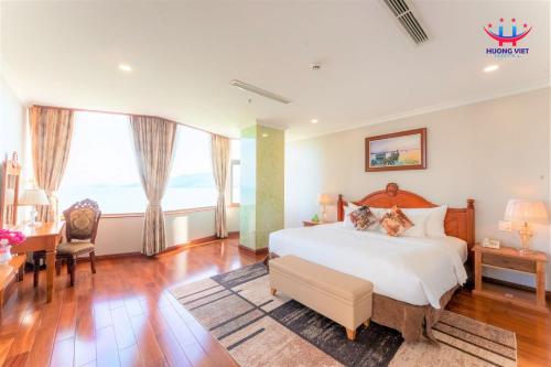 Huong Viet Hotel Quy Nhon - Beachfront