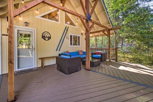 Wandering Elk Cabin Retreat with Golf Access!