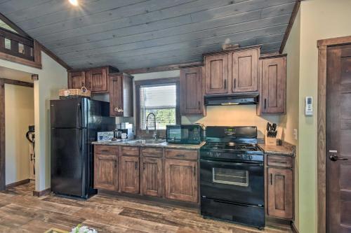 Morganton Tiny Home Less Than 5 Mi to Blue Ridge Lake in Morganton, USA