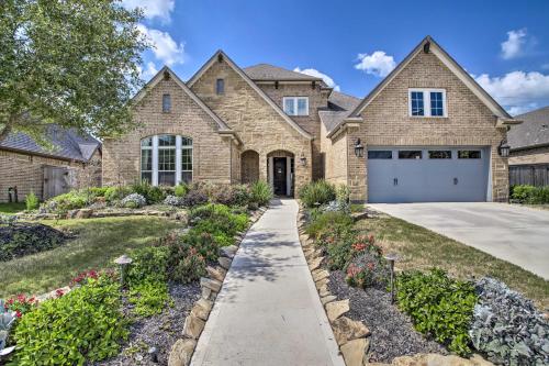 Family-Friendly Brookshire Home with Game Room! in Brookshire, USA