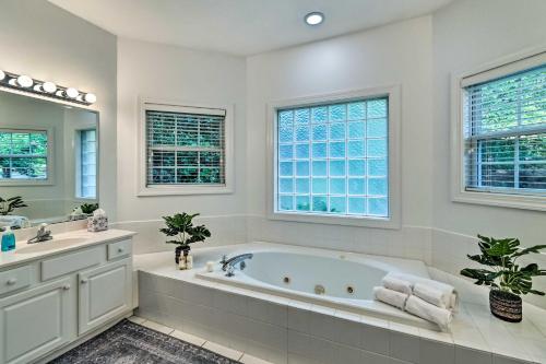 Gorgeous Pinehurst No 6 Home with Two Patios! in Pinehurst