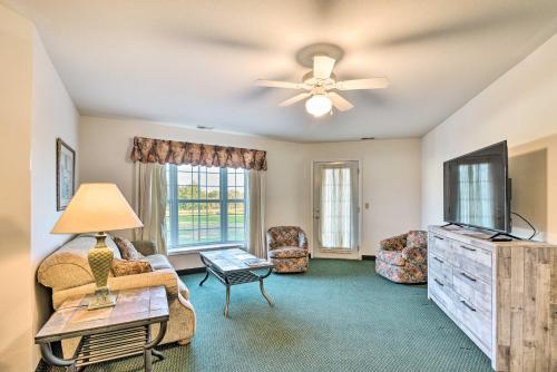 Michigan Condo Heated Indoor Community Pool! in Pigeon, USA