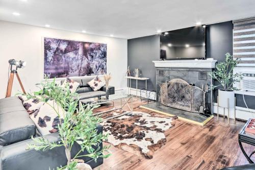 Upscale Waterbury Retreat with Indoor Hot Tub! in Waterbury, USA