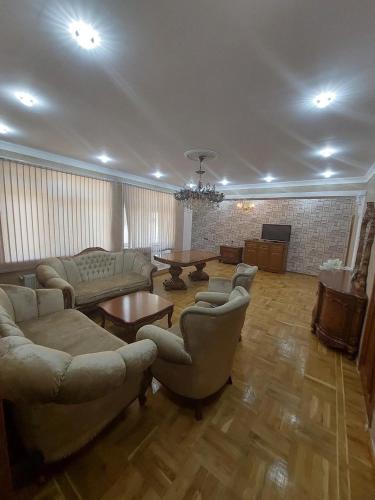 Gunluk 350 manat heyet evi