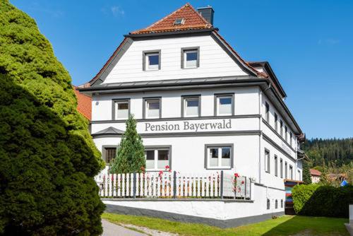 Pension Bayerwald mit Ferienwohnung in Bodenmais, Deutschland