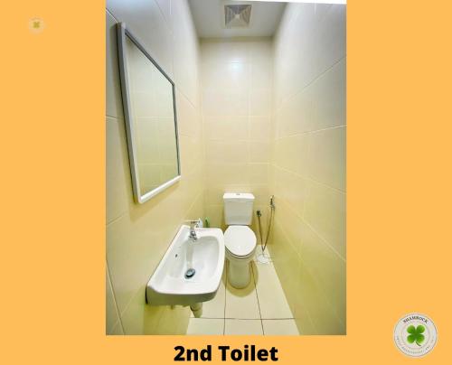 Bathroom, Pacific Tower Petaling Jaya By Shamrock near Civil Service KGPA Golf Club