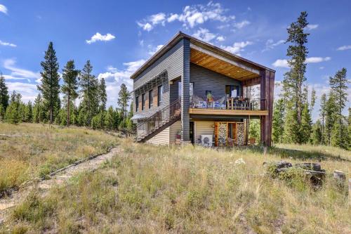 Upscale Fraser Home with Deck and Mountain Views! - Fraser