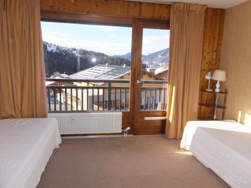 Duplex 2 pièces pour 6 personnes avec balcon et parking à Notre-Dame-de-Bellecombe - FR-1-595-20 (Duplex 2 pieces a Notre-Dame-de-Bellecombe, au calme proche des pistes - pour 6 personnes - FR-1-595) in Notre Dame De Bellecombe