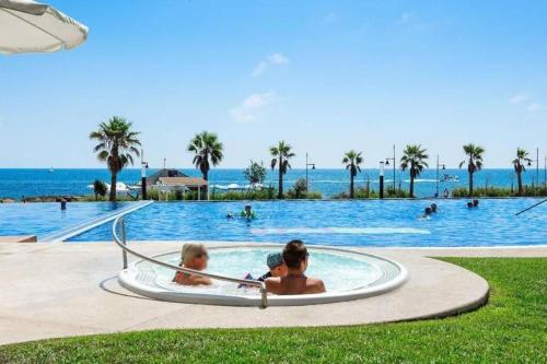Apartment with Sea View image 9