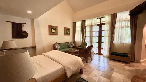 room detail thumbnail 0