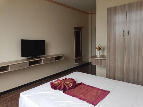 EASTERN PLAZA HOTEL