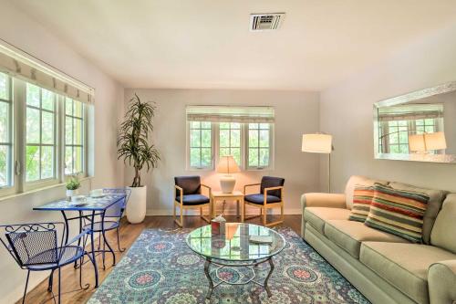 Vibrant West Palm Beach Home Less Than 2 Mi to Beach! in West Palm Beach, USA
