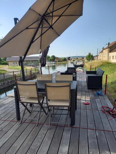 LES AMIS D'ULYSSE in Chagny