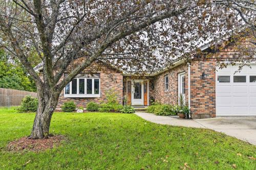 Cozy Studio Plus in Winooski with Home Gym! in Winooski, USA