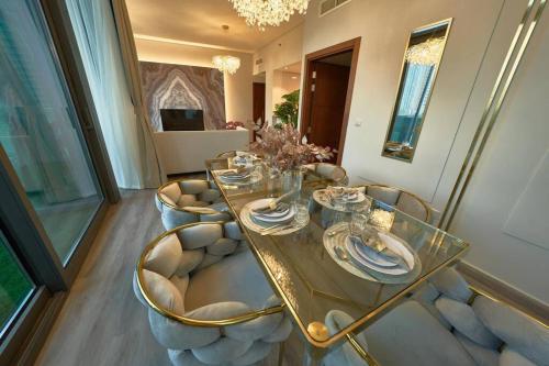 Magnificent Stunning 3 BR With Burj Khalifa View, Dubai (foto 7)