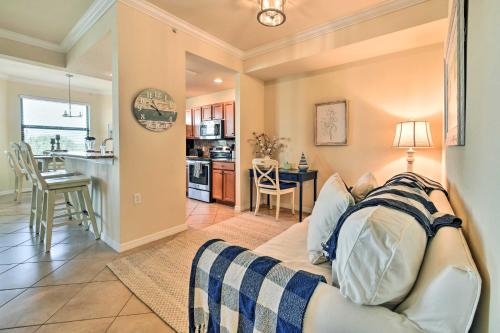 Screened Patio and Resort Perks Bradenton Condo! thumb 4
