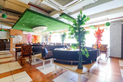 特雷布潮流阿曼特蘭酒店 Treebo Trend Aamantran