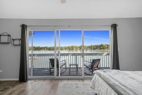 Balcony/terrace, Live Life Right on the Lake! Amazing Views! in Johnsburg