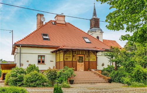 . Amazing Home In Skape With Kitchen