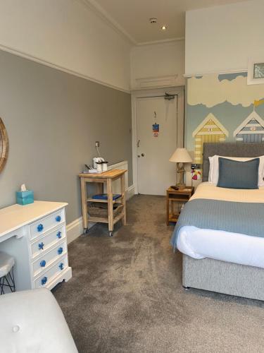 Beachside Guest House - image 8